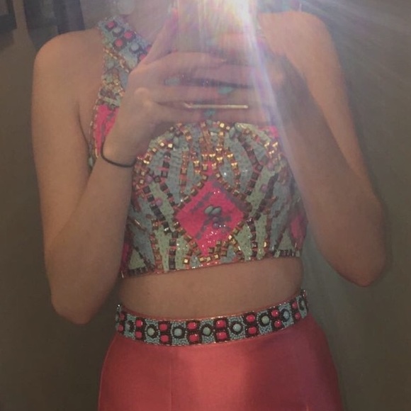 Prom dress - Picture 4 of 4